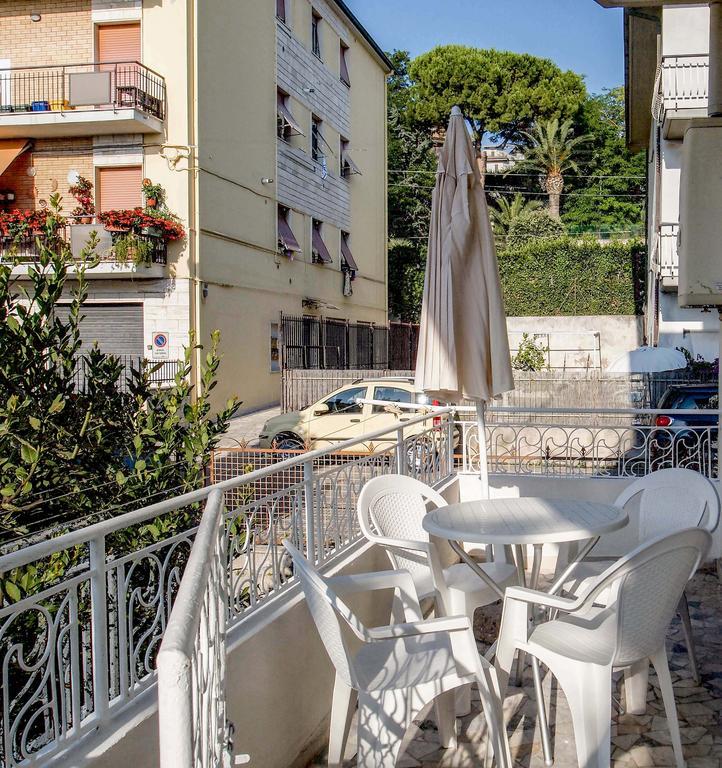 Casa Maria Apartment Сан Бенедето дел Тронто Екстериор снимка
